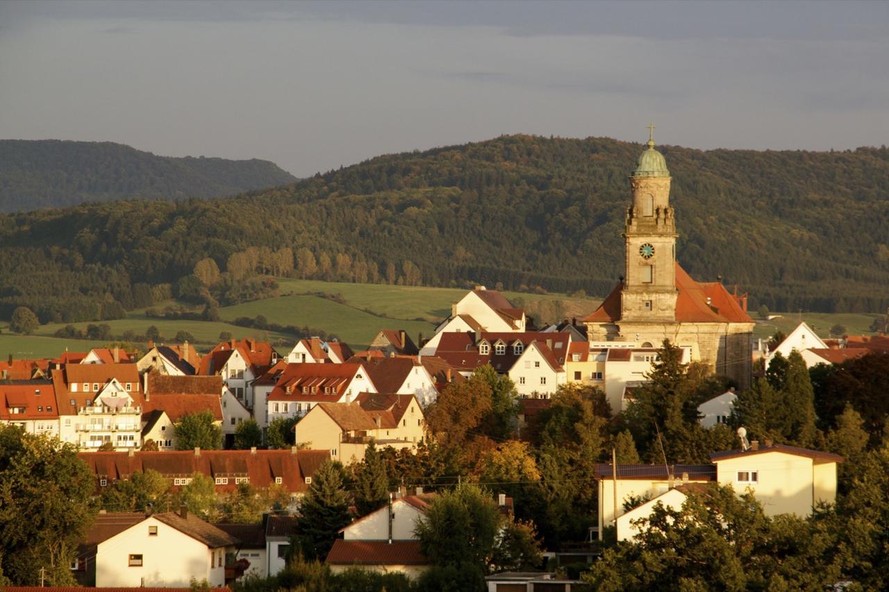 Gaestehaus "Unsere Stadtvilla" Hechingen Exterior foto